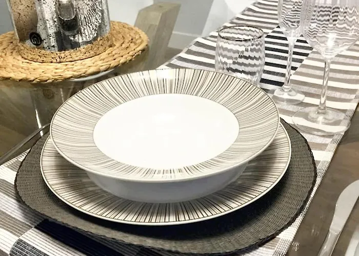 Comfortable House In With Terrace Vakantiehuis *