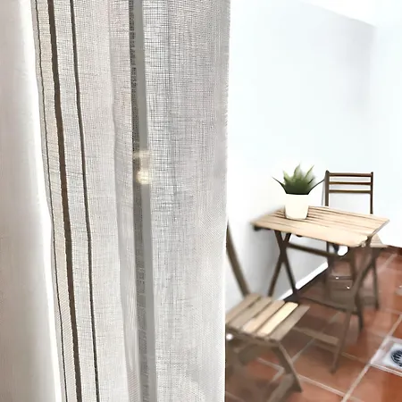 Comfortable House In With Terrace Дом отдыха Фуэнхирола