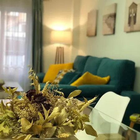 Comfortable House In With Terrace Фуэнхирола