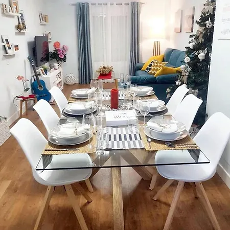 Comfortable House In With Terrace *