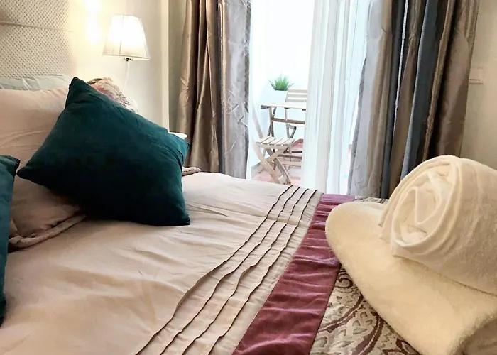 Comfortable House In With Terrace