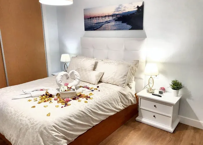 بيت للعطل Comfortable House In With Terrace *