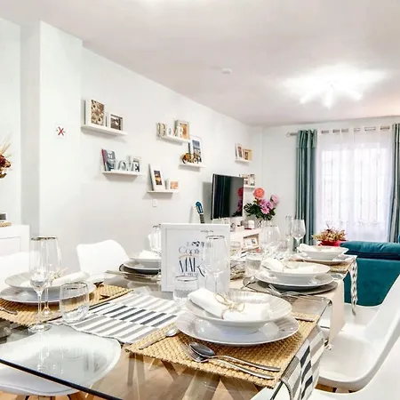 Comfortable House In With Terrace Holiday home *